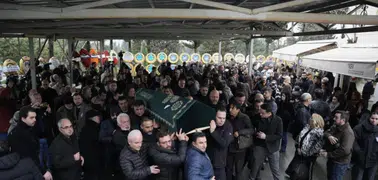 Erol Köse son yolculuğuna uğurlandı: Cenazede dikkat çeken detay