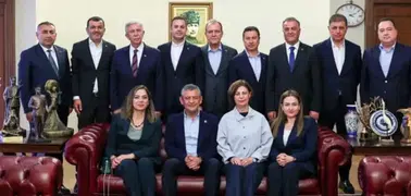 CHP’li büyükşehir belediye başkanlarından Özgür Özel’e destek mesajı