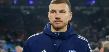 Dzeko, Schalke ile sözleşmesini uzattı