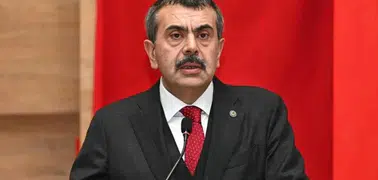 MEB'den 2026-2027 eğitim yılı genelgesi! Deneme sınavlarına yasak, velilere randevu şartı geldi
