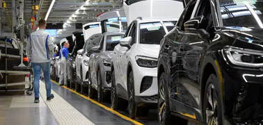Otomotiv devinden küçülme kararı: 50 bin kişilik ek işten çıkarma planlıyor