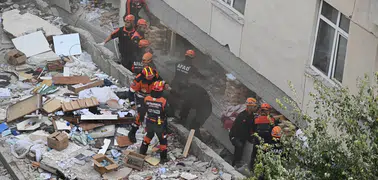Maltepe'de çöken binada can kaybı 5'e yükseldi! Binadaki çatlaklarla ilgili dikkat çeken açıklama