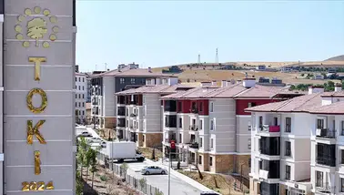 İstanbul Kurası 25 Nisan’da! TOKİ’ye kura gecikmesinden milyonluk faiz geliri