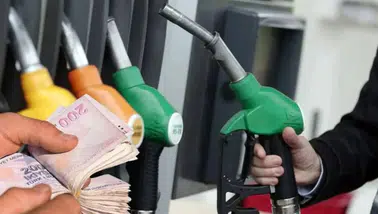 Benzine zam gelecek mi, ne kadar olacak? Eşel mobil 1 Ekim'de bitiyor, litre fiyatında 12,48 TL artış bekleniyor!