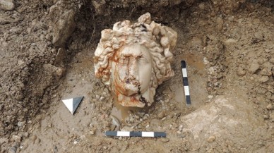 Aizanoi halkının 1700 yıllık pagan heykelleri Koca Çay'da bulundu