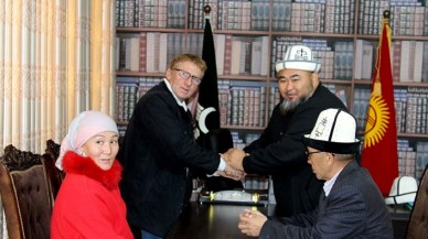 Belçika vatandaşı,  sevdiği Kırgız kadın için Müslüman oldu!