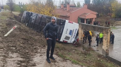 Diyarbakır'da yolcu otobüsü devrildi: Çok sayıda yaralı var