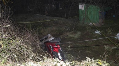 Eyüpsultan'da devrilen otomobilde biri polis iki kişi öldü