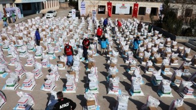 'İyilik Trenleri' ihtiyaç sahibi 700 binden fazla Afgan'a yardım eli uzattı