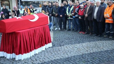 Köpeklerden kaçarken aracın çarpması sonucu ölen işçi Metin Tirkil için tören düzenlendi