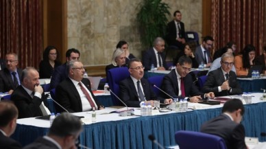 Oktay: 2023'te savunma projelerinde çok önemli gelişmeleri yüce milletimizle paylaşacağız