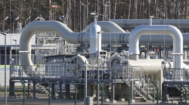 Rusya ile Çin enerji sevkiyatı ödemelerinde ulusal paraya geçiyor