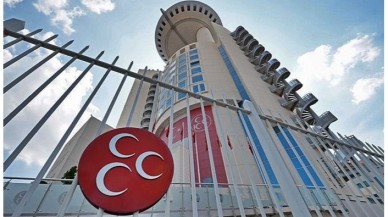 Son dakika: MHP'li vekiller İstiklal Caddesi'nde