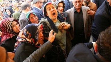 Teröristlerin roket atışıyla şehit olan 5 yaşındaki Hasan Karataş'ın cenazesinde feryatlar yürekleri dağladı: Hasanım benim