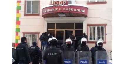 Demokratik Bölgeler Partisi'ne terör soruşturması! Çok sayıda gözaltı var