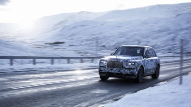 Dünya devi Rolls-Royce,  Türkiye'ye getireceği otomobillerin tümünü 2023'e girmeden sattı