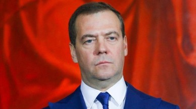Medvedev'den 2023 kehanetleri: ABD'de iç savaş,  AB’nin çöküşü,  Musk’ın zaferi