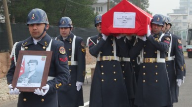 Siirt'te 56 yıl önce şehit olan askerin kabri ailesinin talebi üzerine Bolu'ya nakledildi