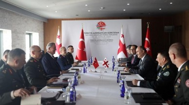 Türkiye-Gürcistan-Azerbaycan Savunma Bakanları Toplantısı başladı