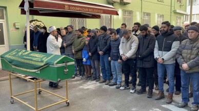 Depremde enkazdan kendi çabalarıyla çıkan adamı ecel başka bir yerden yakaladı