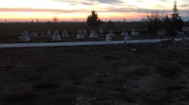 Akşam vakti mezarlığa giden vatandaşlar hayatlarının en korkunç görüntüsüyle karşılaştı