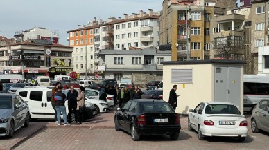 Kayseri'de 2 deprem daha. Halk panik halinde sokağa fırladı