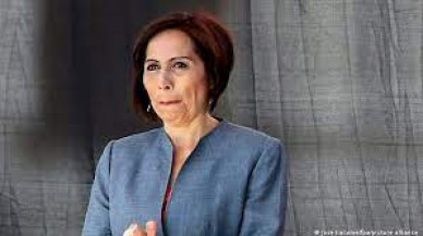 Eski bakan Venezuela'ya sığındı