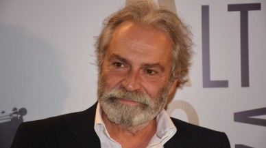 Sahnede fenalaşan Haluk Bilginer hastaneye kaldırıldı