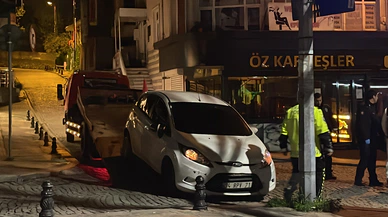 Kartal'da otomobile kurşun yağdı: 2 ölü,  2 yaralı