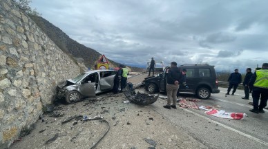 Çorum'da feci kaza: Nezaket Yalçın,  Nevzat Yalçın ve Güldane Özdemir öldü