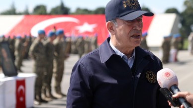 Hulusi Akar,  Suriyelilere garanti verdi: Rahat olsunlar. Onları zora sokmayız