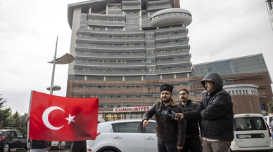 CHP'nin kapısına dayandılar: Kılıçdaroğlu istifa!