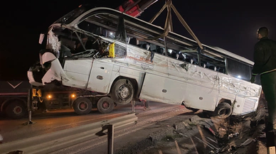 Bursa'ta otobüs devrildi: 3 kişi öldü,  44 kişi yaralandı