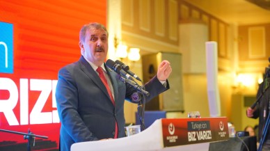 Emekli maaşlarının kaç lira olacağını açıkladı: Bir müjde de Mustafa Destici verdi