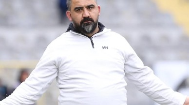 Kime oy vereceğini ilan eden Ümit Özat,  ünlü isimlere fena yüklendi