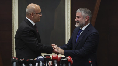 Mehmet Şimşek Nureddin Nebati'nin gözünün içine baka baka bakın ne söylemiş!