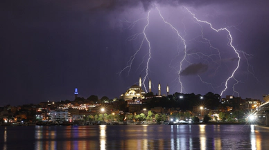Meteoroloji'den 23 ile flaş uyarı: Gökgürültülü sağanak,  sel,  dolu,  yıldırım