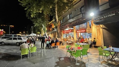 Kahramanmaraş'ta korkutan deprem. Halk sokağa fırladı. Validen ilk açıklama