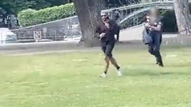 Suriyeli saldırgan dehşet saçtı. 8'i çocuk 9 kişiyi bıçakladı