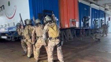 İtalyan askerlerden Akdeniz'deki Türk gemisine operasyon