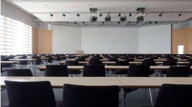 Etkinlik ve Konferans Mekanları: En İyi Mekanları Bulmak İçin İpuçları ve Yerel Alternatifler