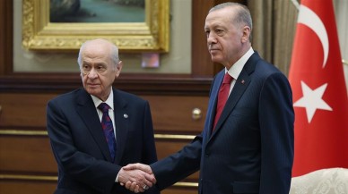 Cumhurbaşkanı Erdoğan'dan flaş Bahçeli kararı. Uçaktan iner inmez görüştü