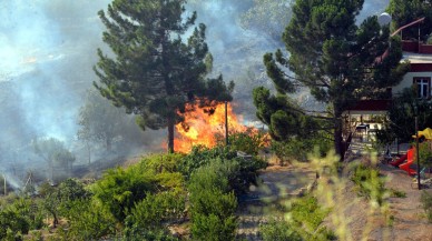 Kahramanmaraş'ta orman yangınları evlere sıçradı. Kötü haberi Vali açıkladı
