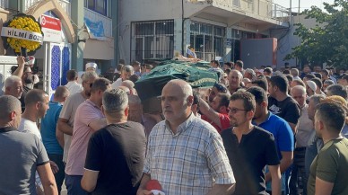 İzmir'deki kazada Ali Alperen Özer,  Özcan Özer,  Sibel Özer,  Şengül Akbaş,  Mustafa Kemal Karaca öldü 