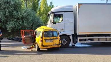 Sivas'ta korkunç kaza: Abdulkadir Ünsal,  Zeynep Ünsal,  Zeynep Bilge Ünsal öldü