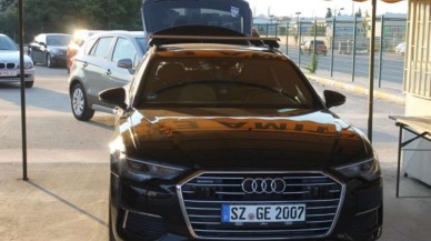 Avrupa'dan lüks ciplerle Türkiye'ye gelen Türk işçilerden gençlere şaşırtan uyarı