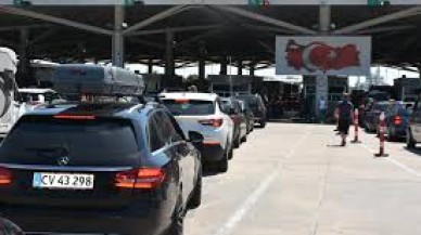 Türkiye'ye tatile gelen gurbetçilerden 1000 euro ek vergi alınsın talebi