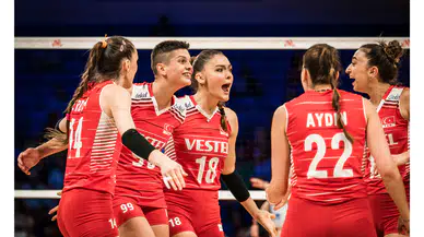 İtalya'yı 3-0 yenen Türkiye yarı finale yükseldi