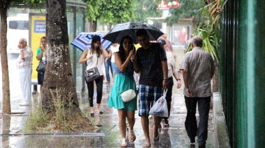 Meteoroloji'den kuvvetli rüzgar uyarısı. 12 şehirde yağmur yağacak