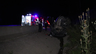 Bolu'da bariyere çarpan otomobil ikiye bölündü: Ali Hancı öldü